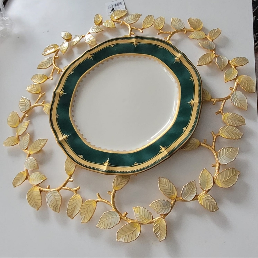 Kim Seybert Laurel chargers sets of 4 - Picture 3 of 3